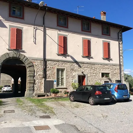 Antica Casa Fenaroli Apartment *