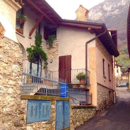 Apartment Antica Casa Fenaroli Iseo